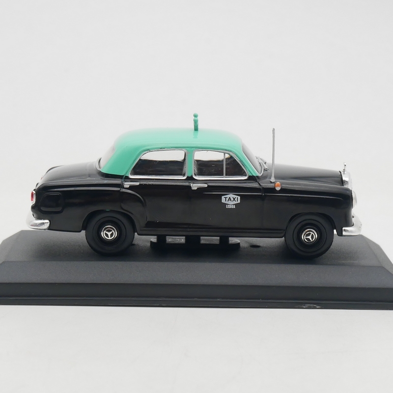 IXO Modèle de voiture classiqu - Vintage Collectibles Toys avis et prix